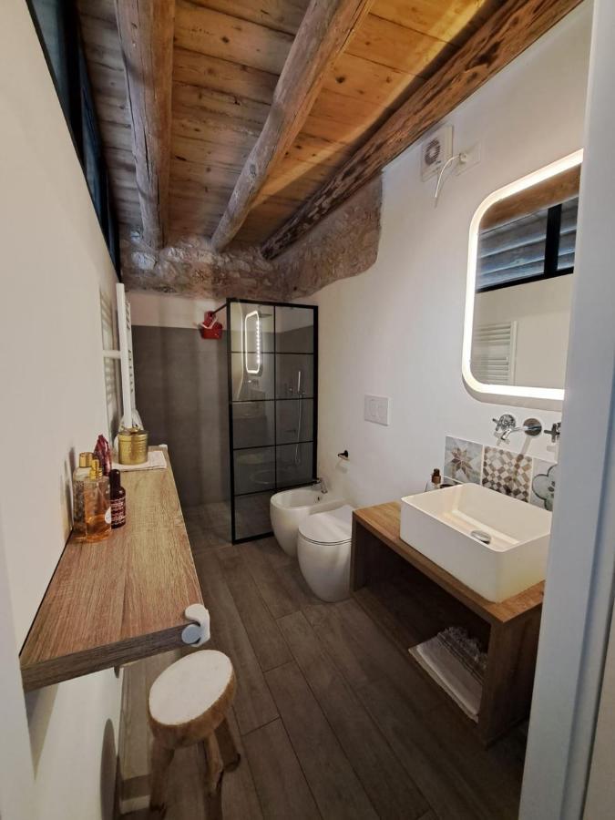 B&B La Corte22 Caprino Veronese Bagian luar foto